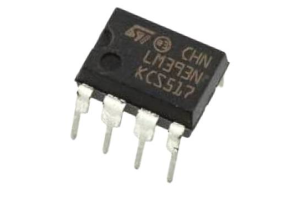 LM393N komparator IC objasnio